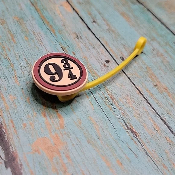 Platform 9 3/4 Straw Topper - Picture 2 of 5